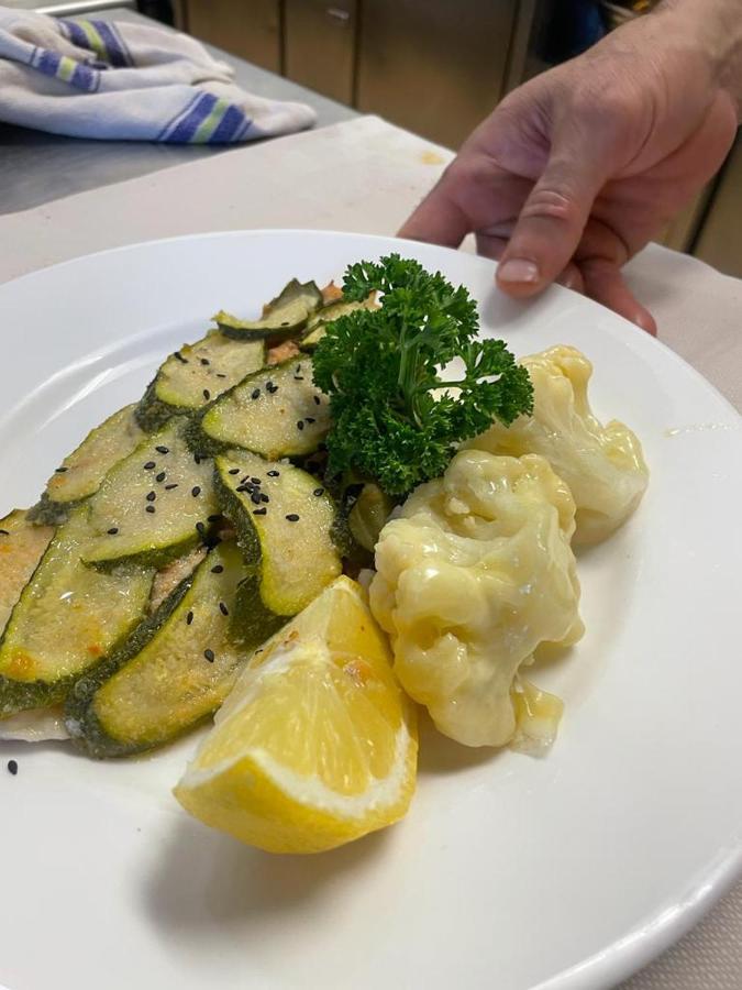 Hotel Ristorante Da Franco Зеефелд Екстериор снимка