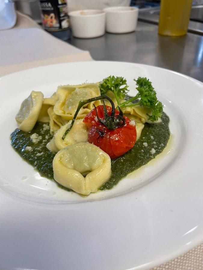 Hotel Ristorante Da Franco Зеефелд Екстериор снимка